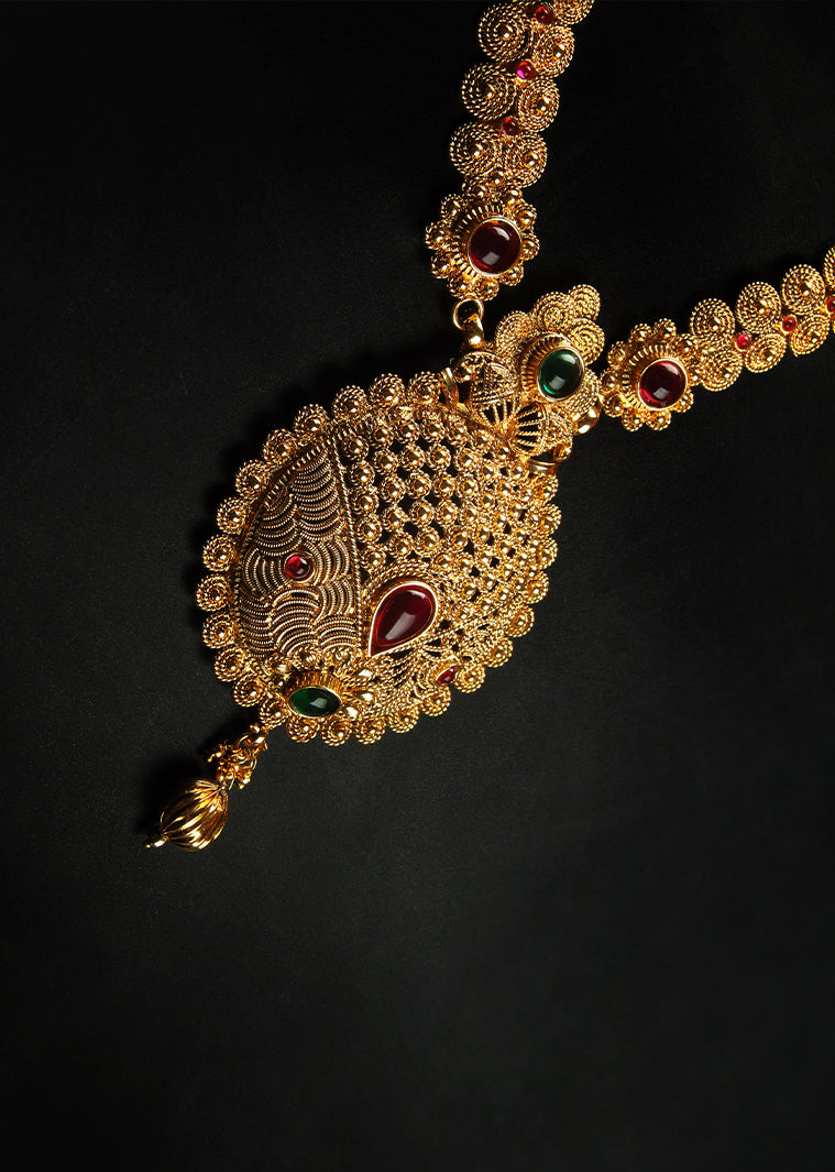 Antique Gold Necklaces