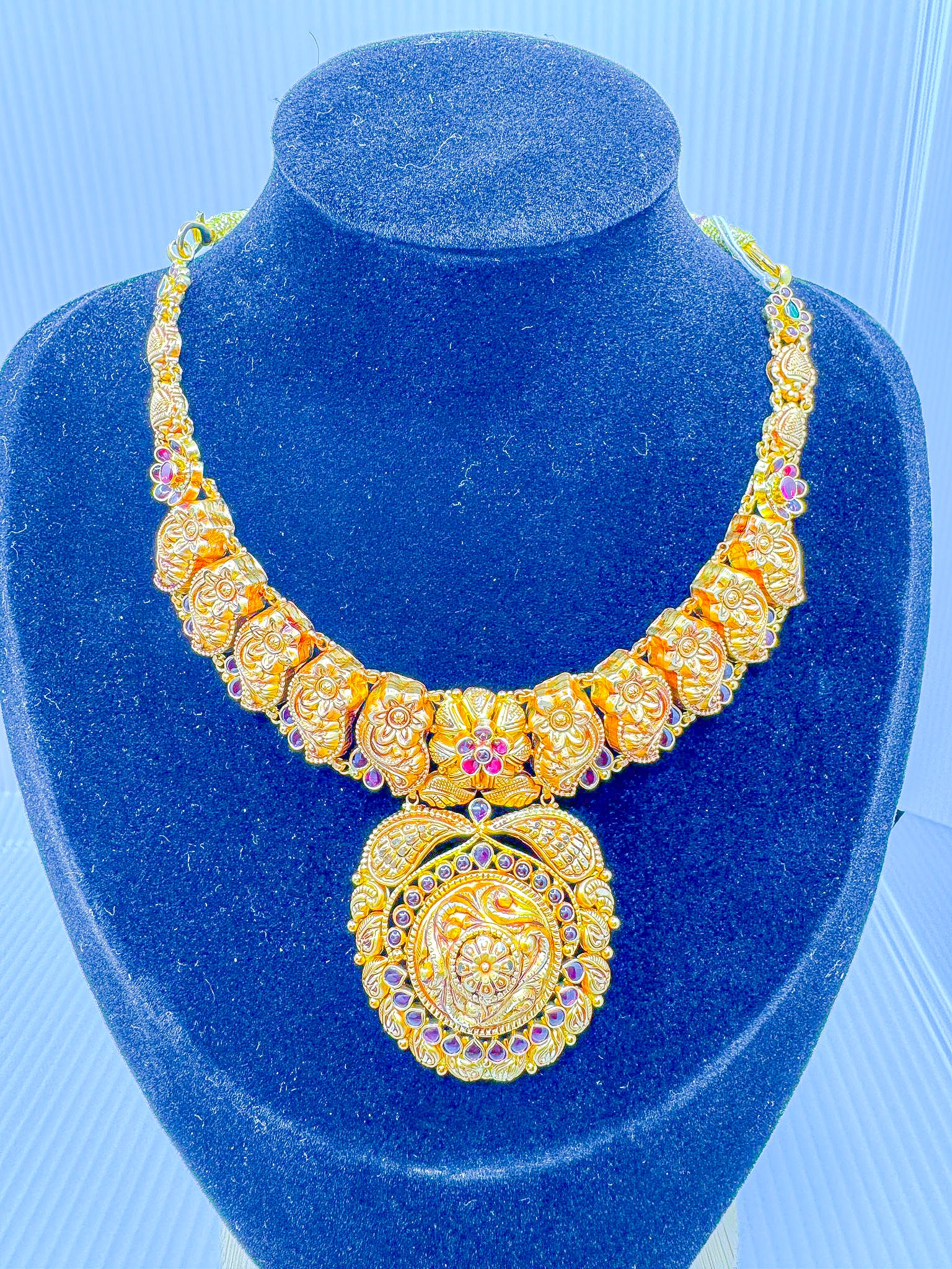 22k Gold Temple jewelry Necklace 22.03g N002