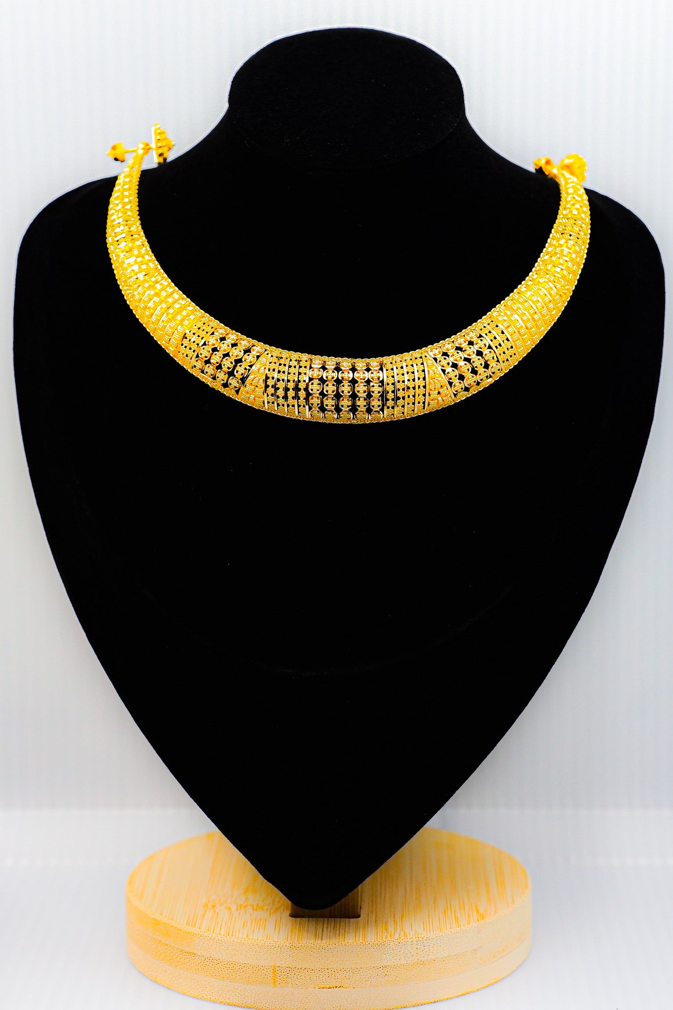 22k Gold Necklace 23.97 g