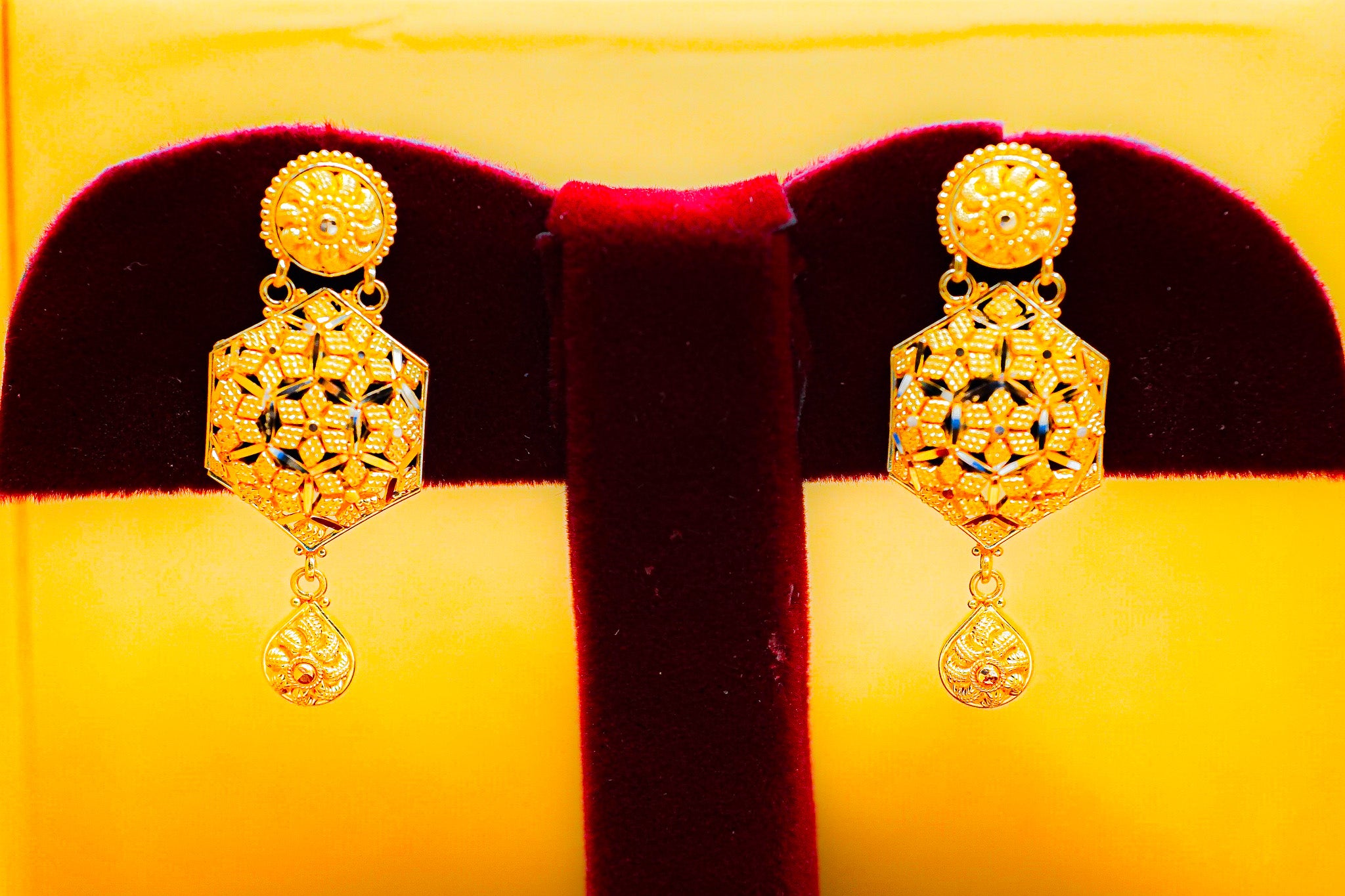 22k Gold Earing 7.56 g