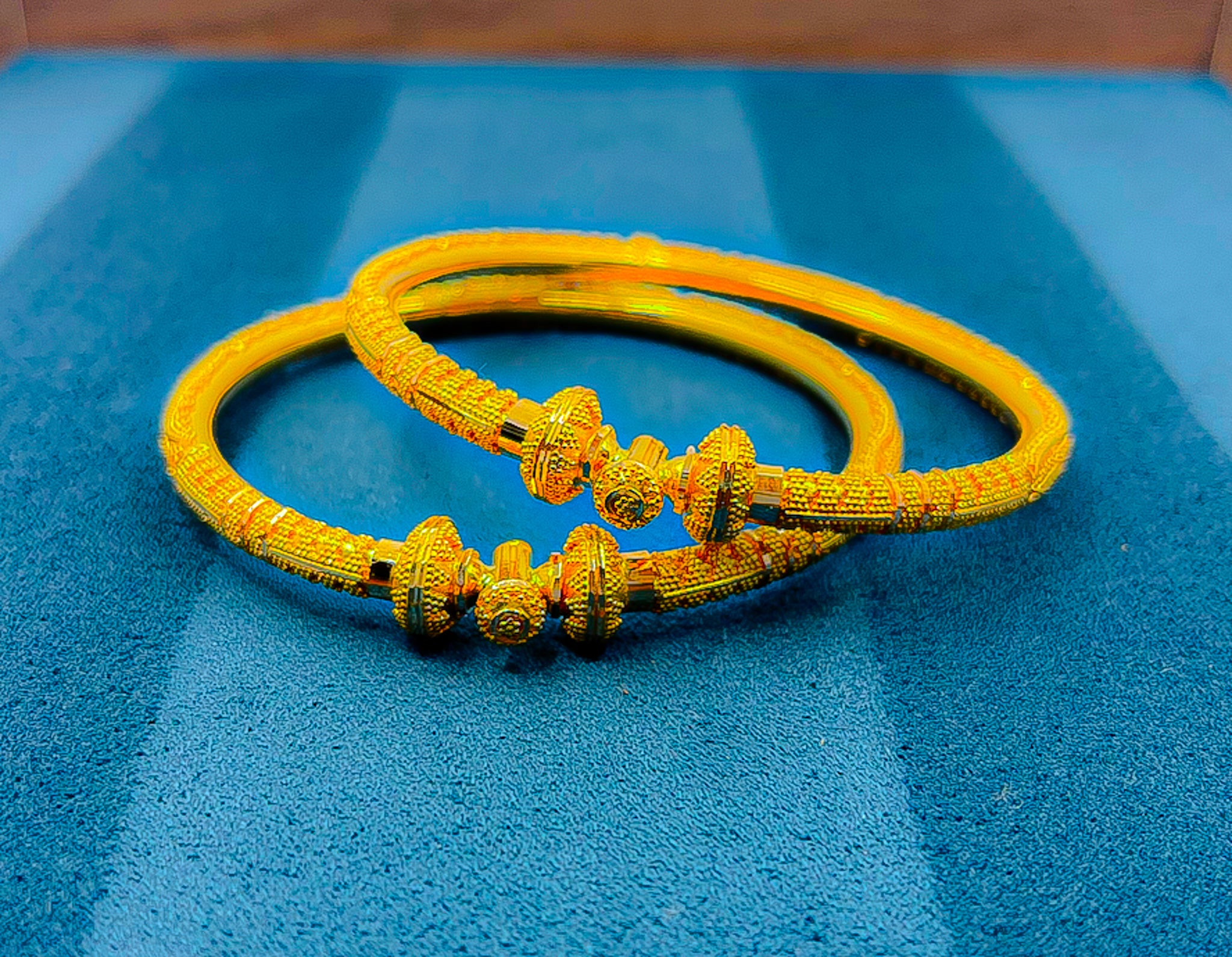 22k Gold bangal 32.41 g 2PCS
