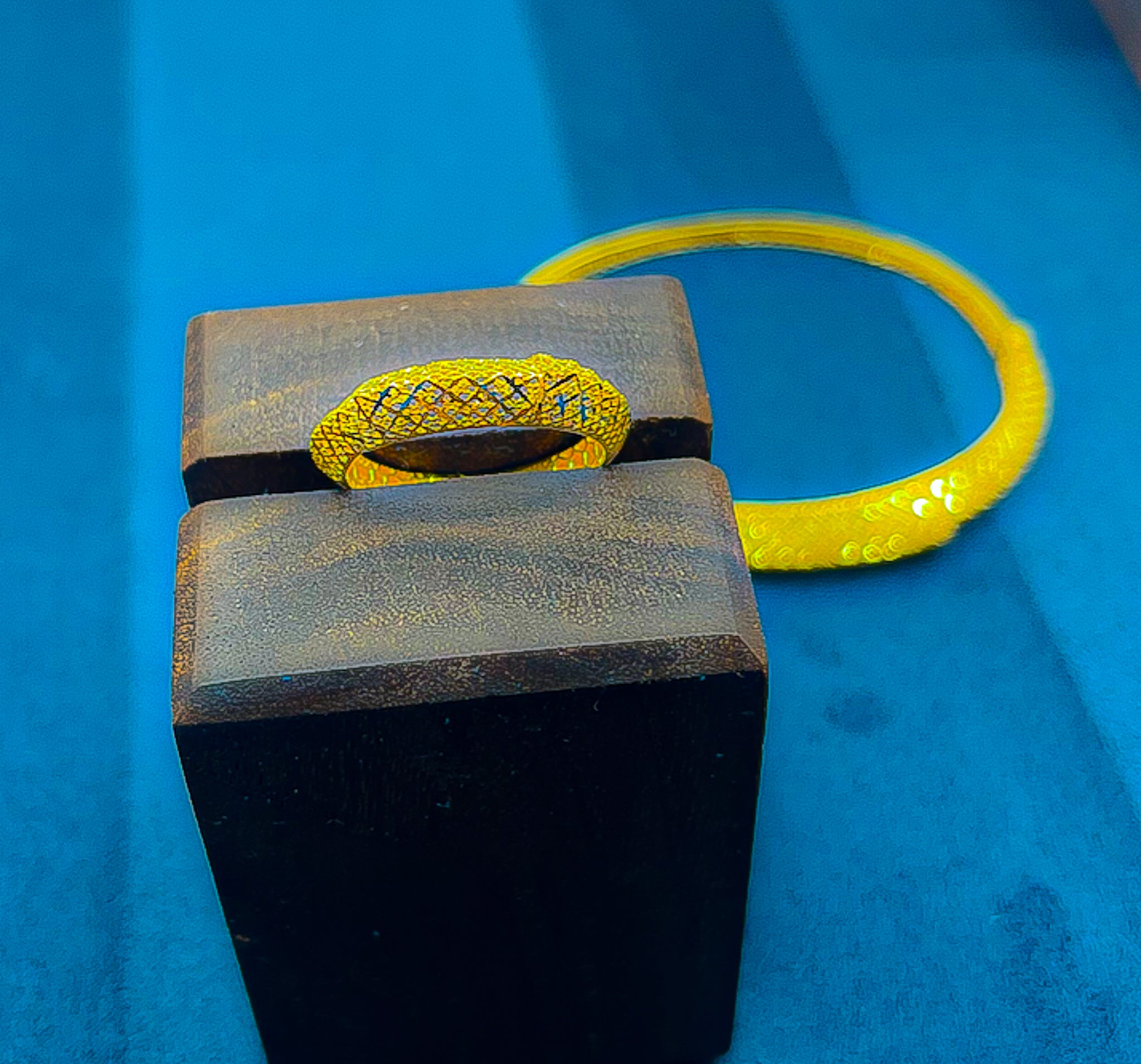 22k Gold bracelet W/ Ring Set 9.00 g