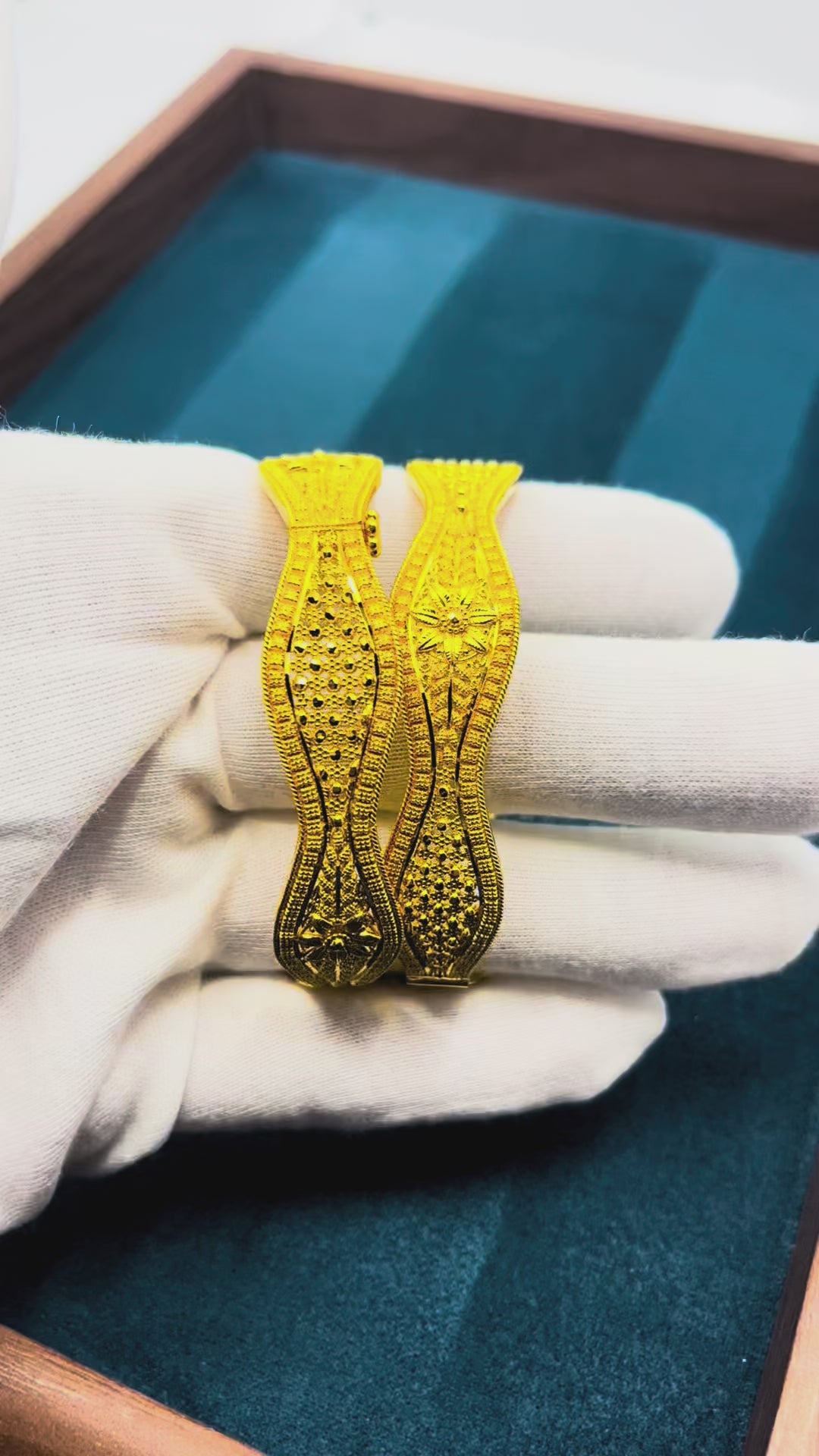 22k Gold bangal 40.41 g 2PCS