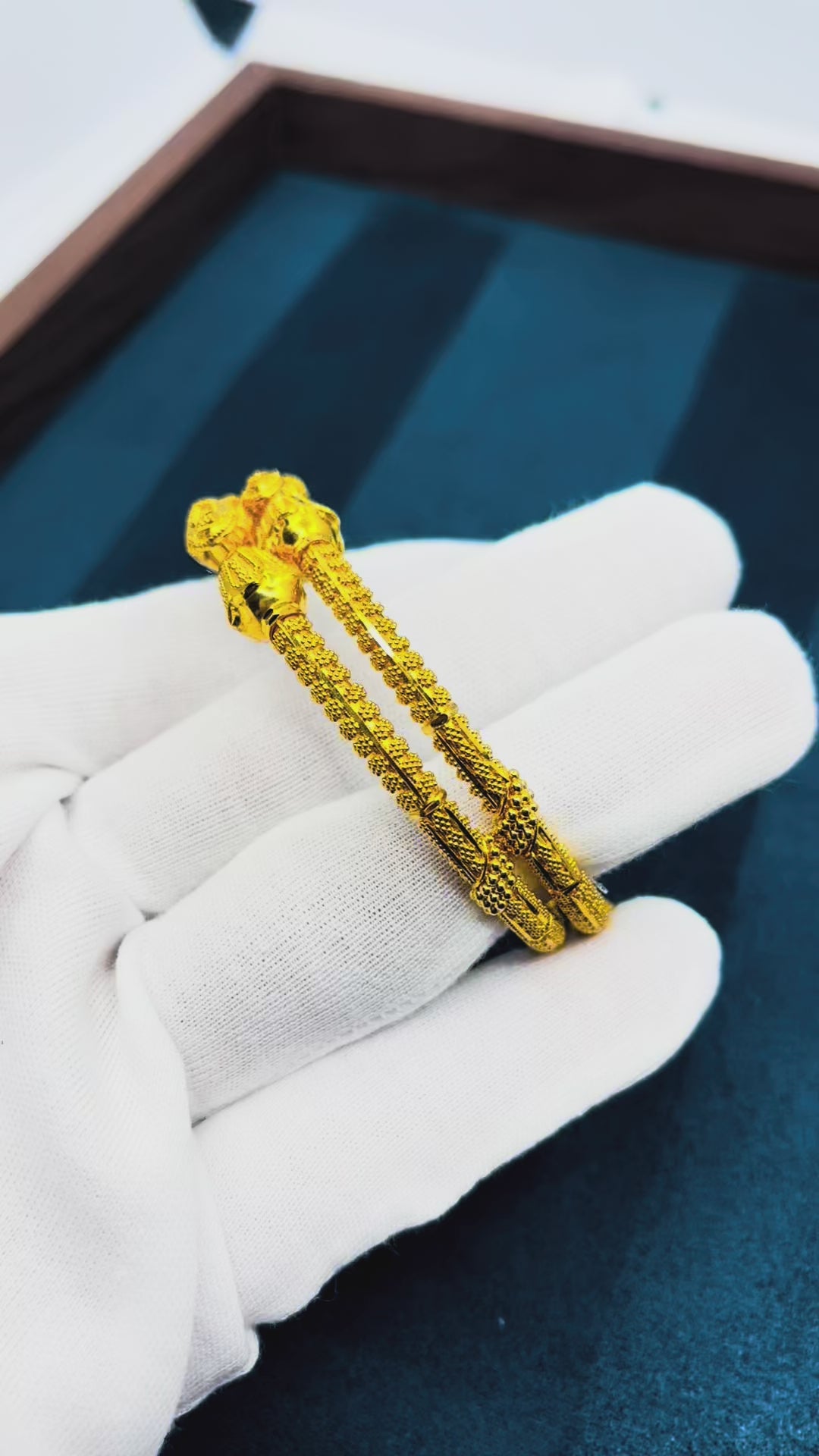 22k Gold bangal 30.92 g 2PCS