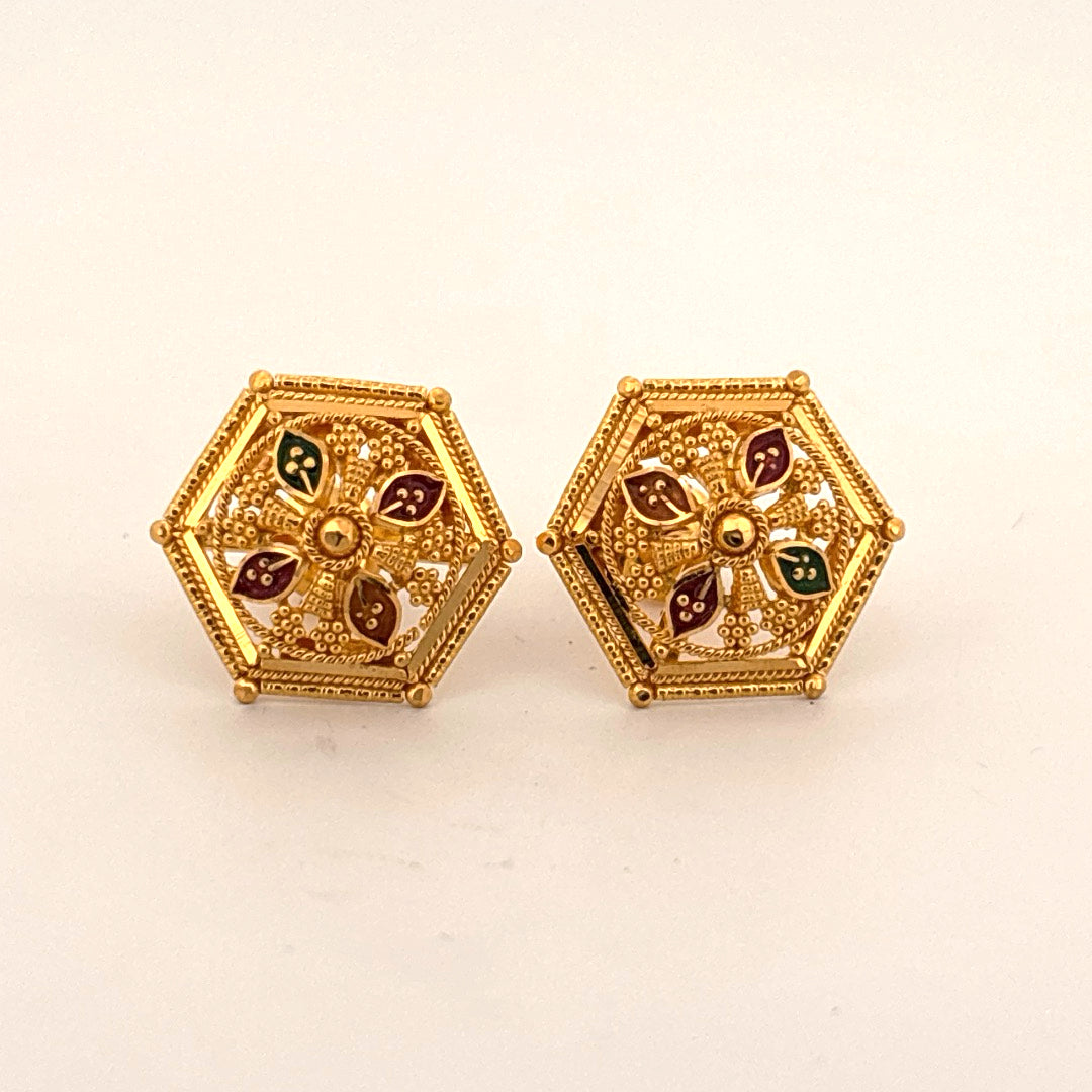 Studs wt. 4.77