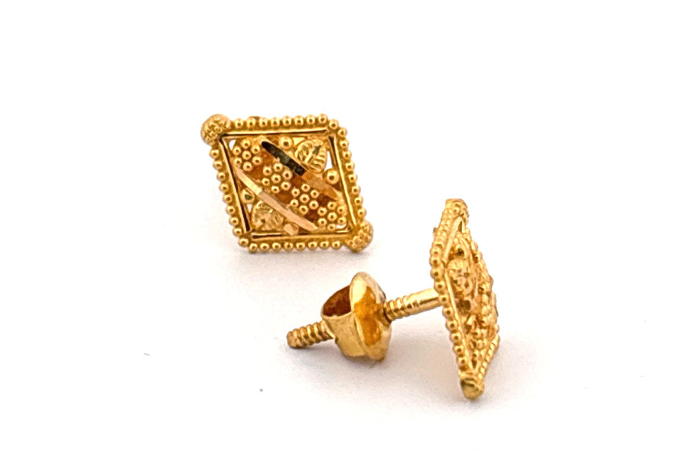 22K Gold Square Stud Earrings wt. 2.05g