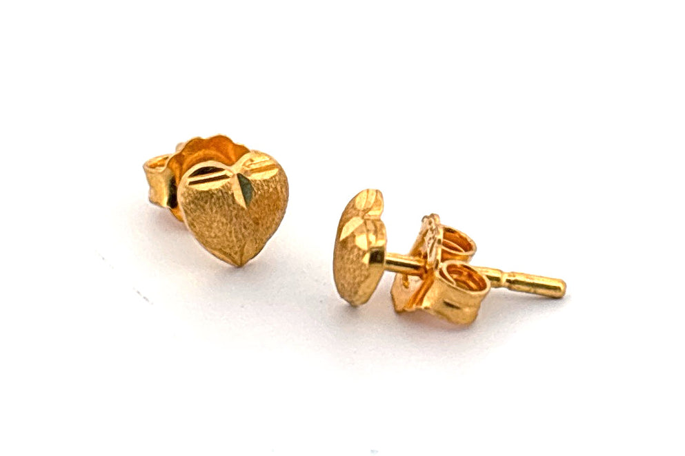 22K Gold Heart Stud Earrings wt. 1.43g