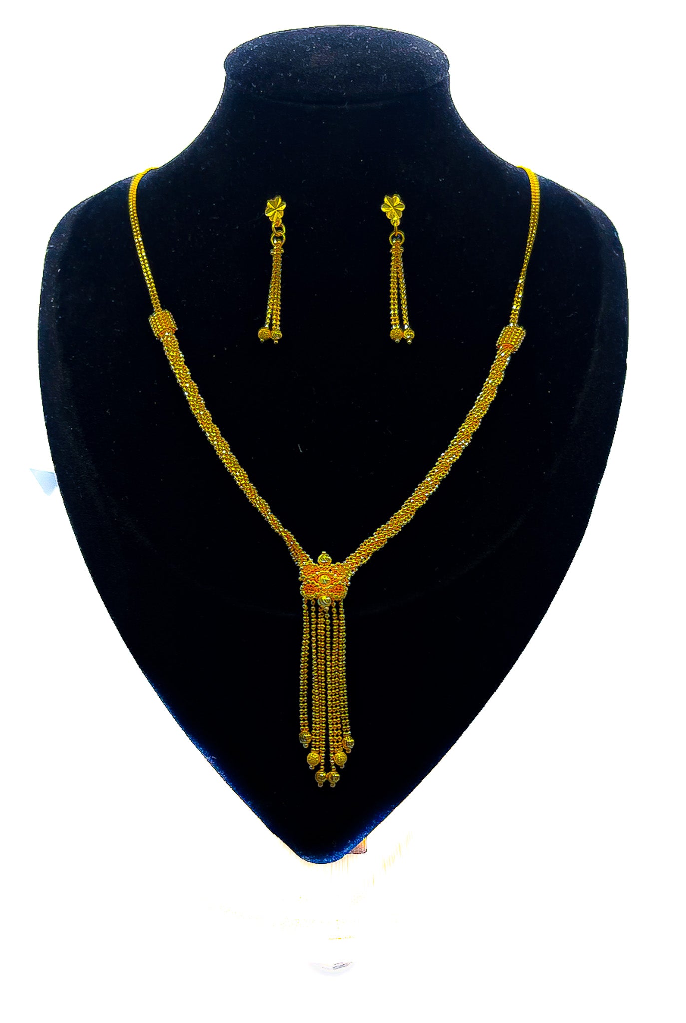 22K yellow gold necklace with matching drop earrings set (16.52g) on black velvet bust