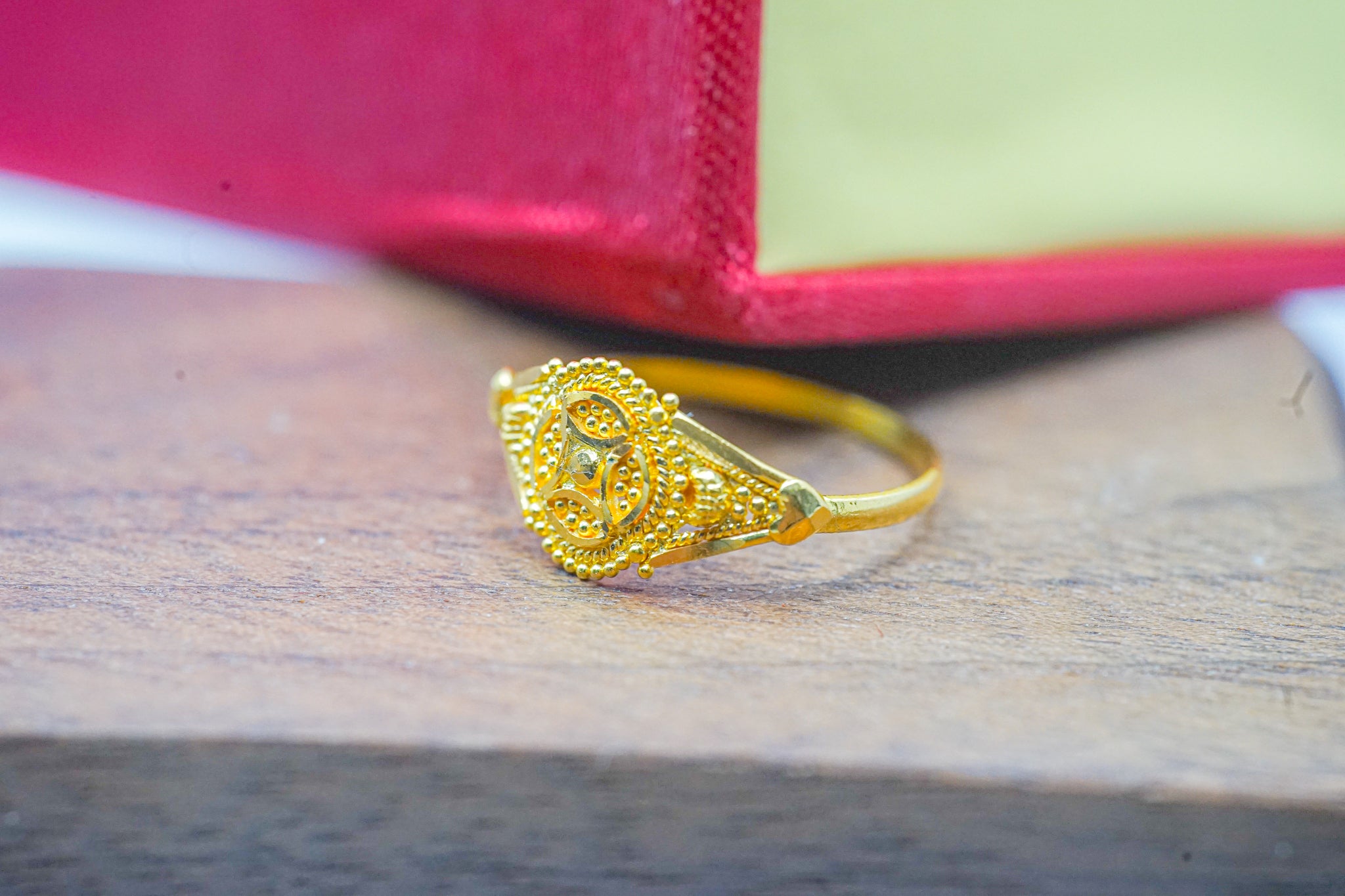 22k gold filigree band ring 1.19 g