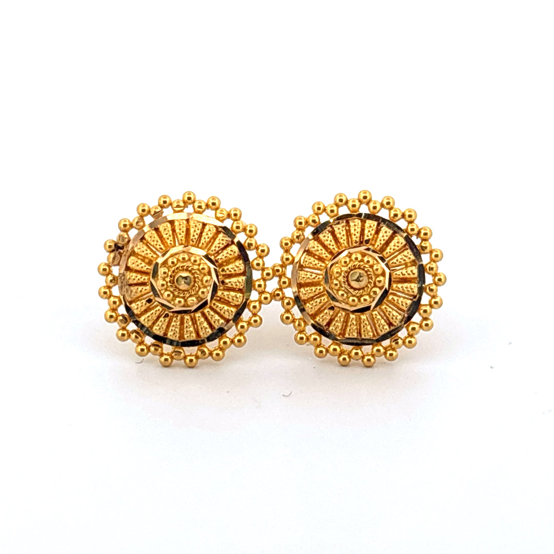 Studs wt. 4 g