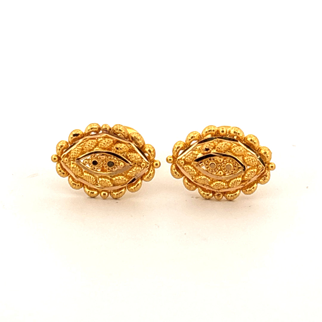 Studs wt. 3.53