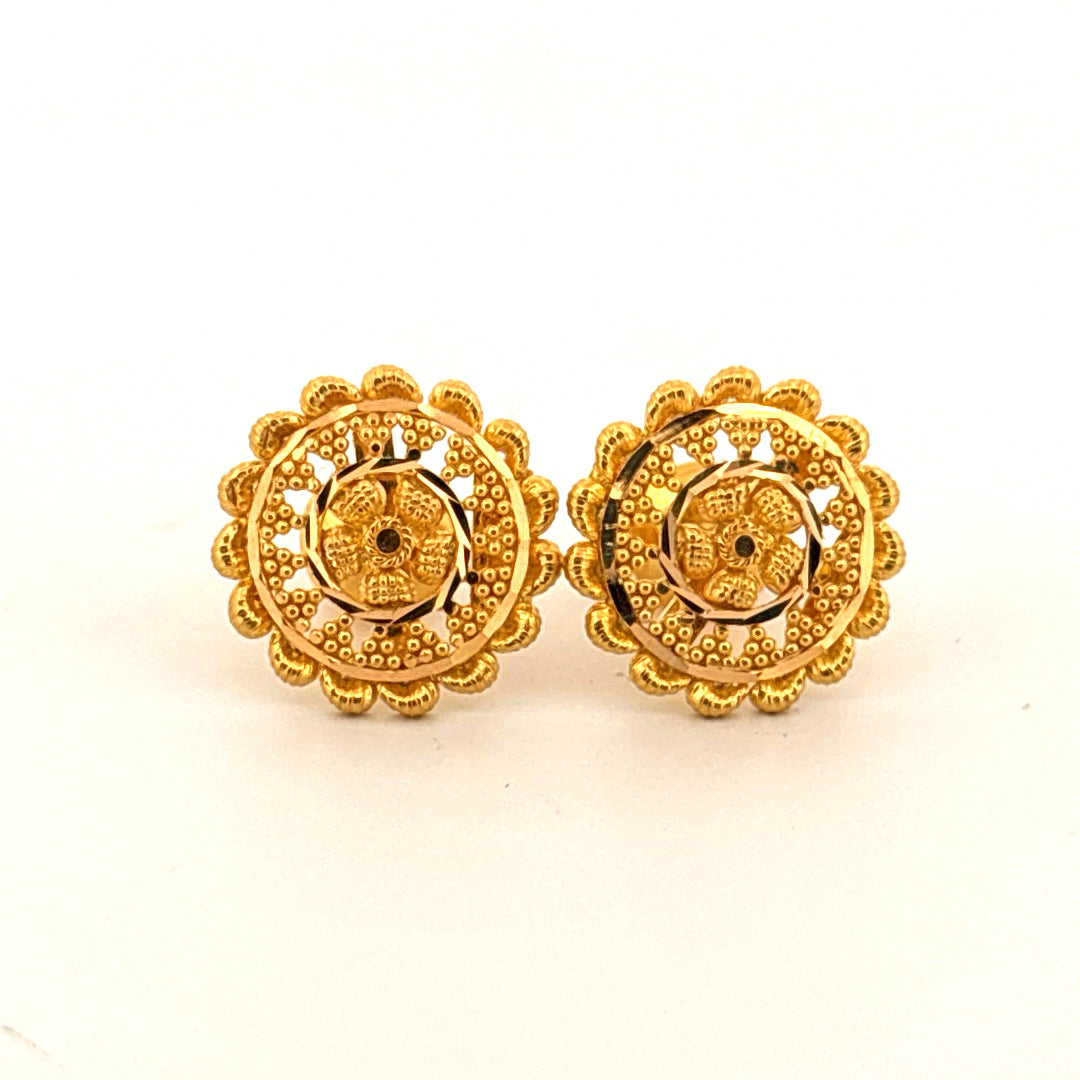 Studs wt. 3.93