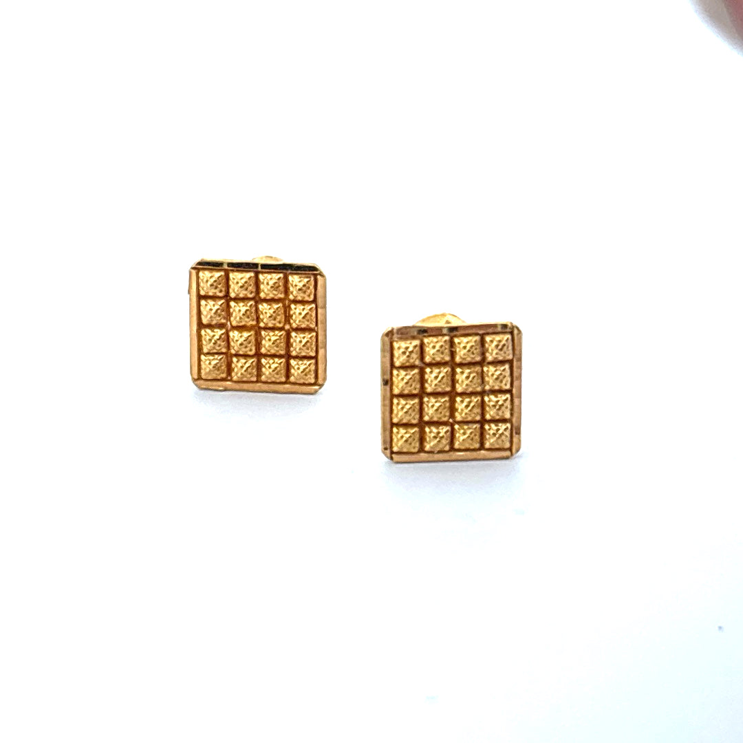 Studs wt 1.89