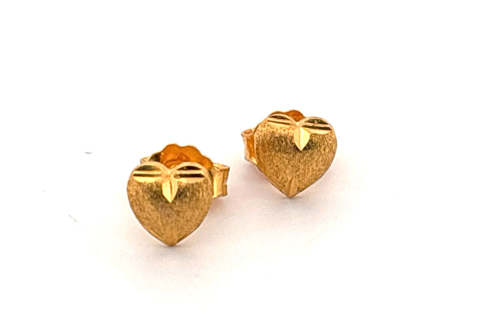 22K Gold Heart Stud Earrings wt. 1.43g