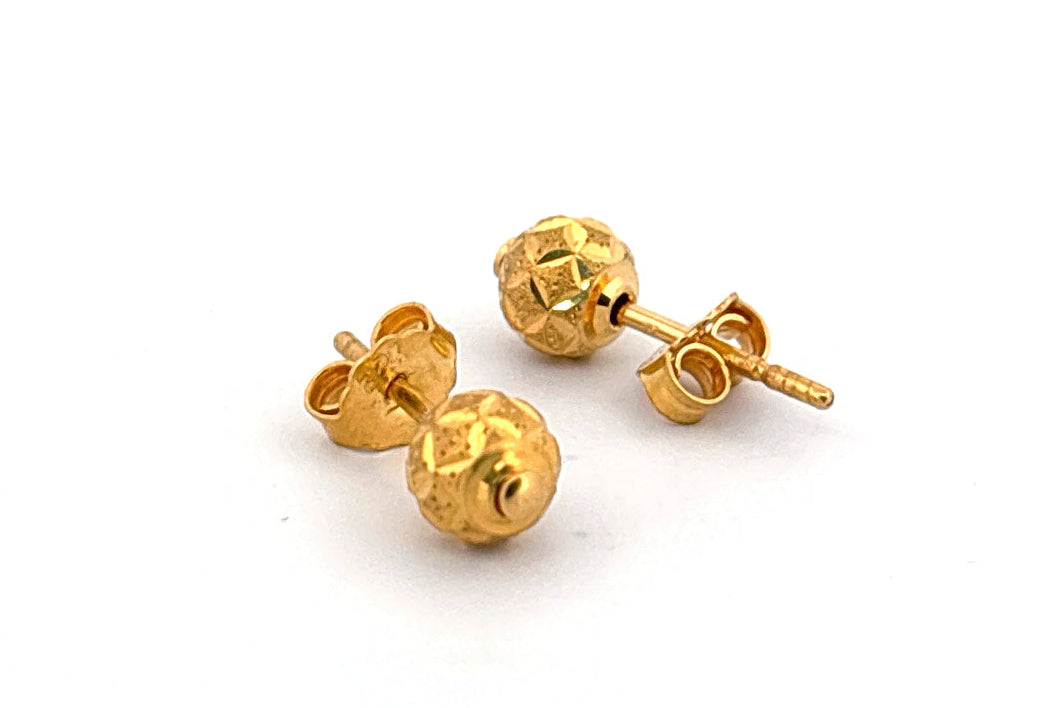 22K Gold Textured Ball Stud Earrings wt 2.22g