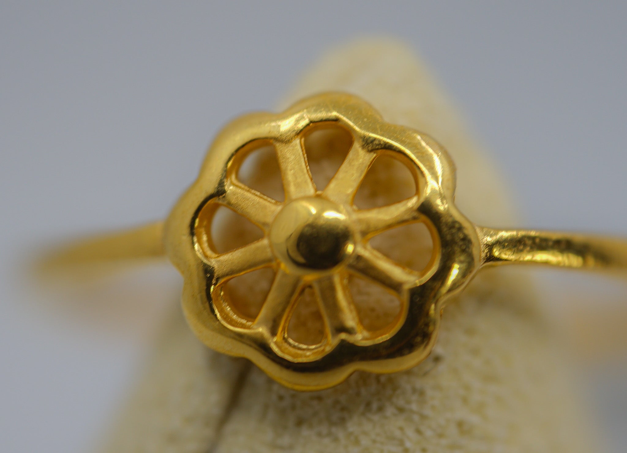Gold Ring 22k 0.94g