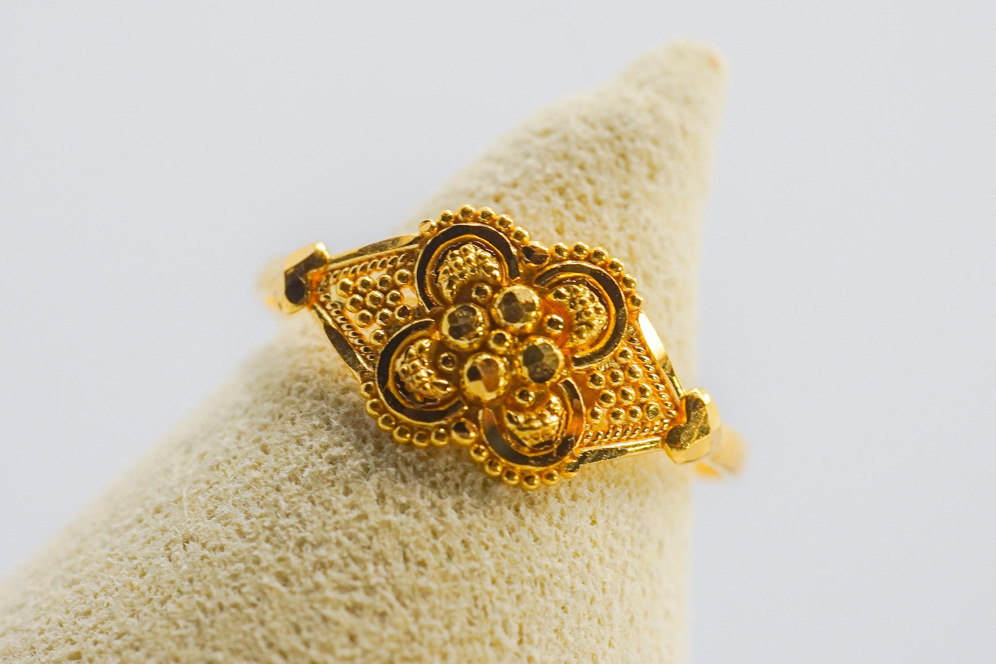 Gold Ring 22k 1.08g