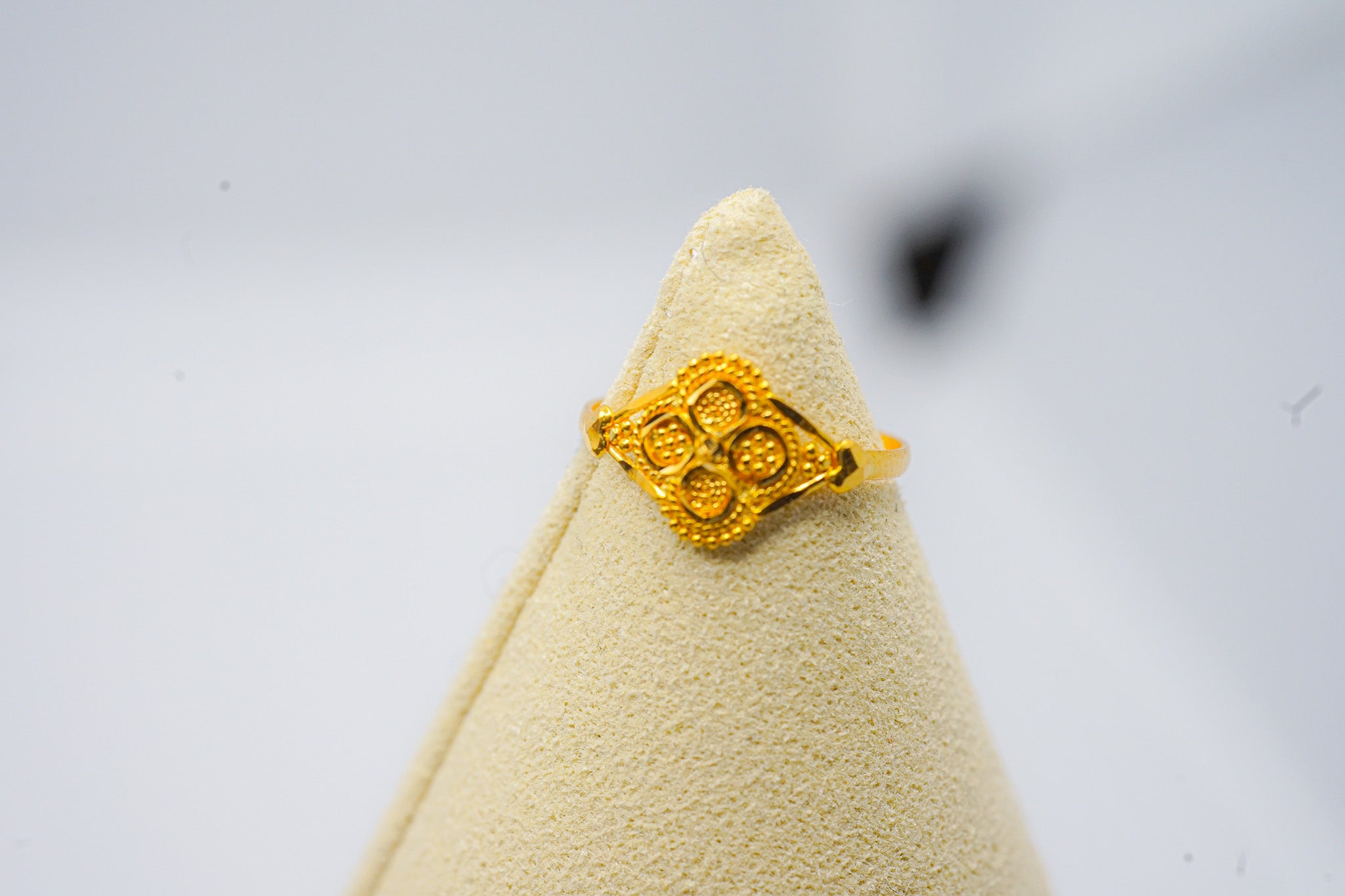 Gold Ring 22k 1.09g