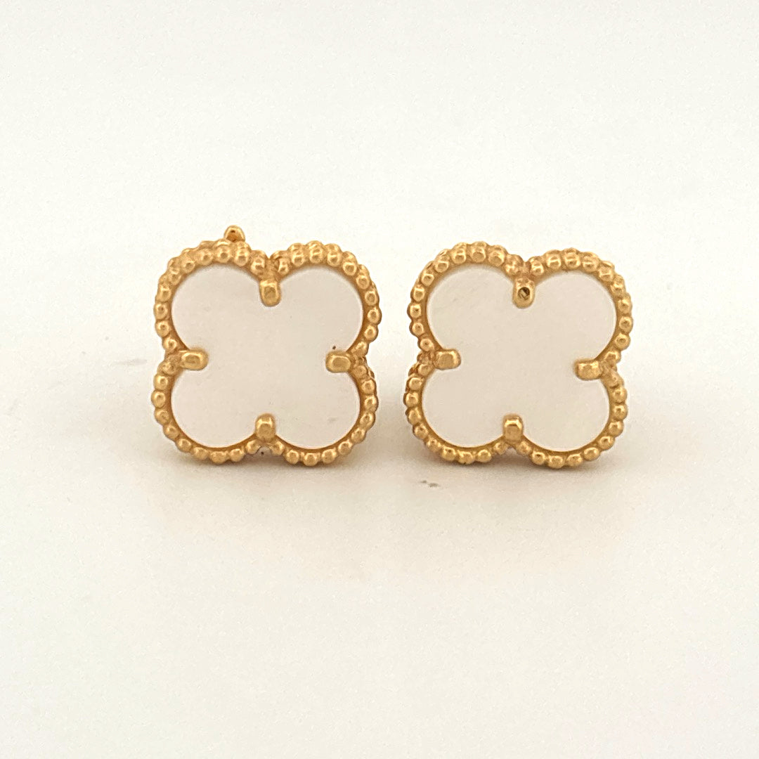 Studs wt 6.40