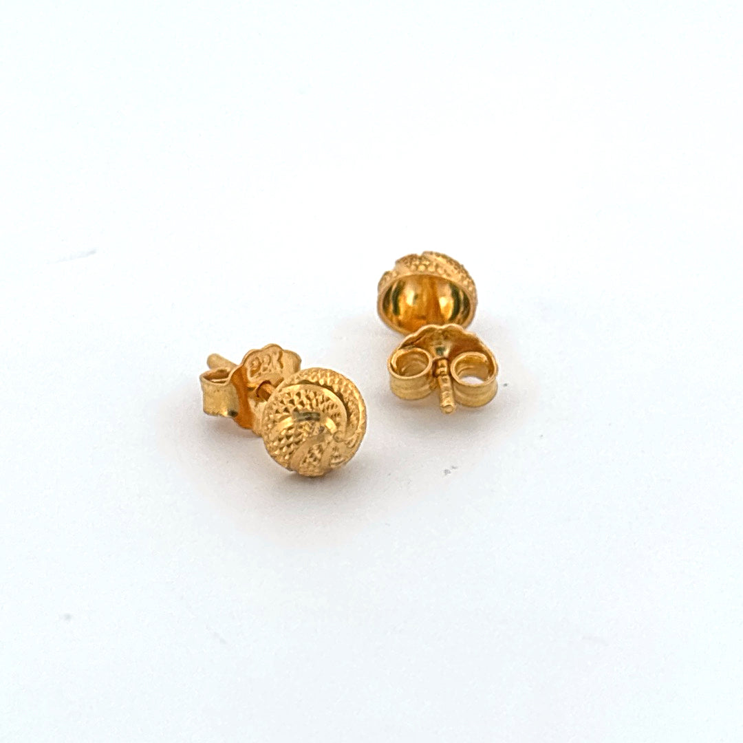 Studs wt 1.72