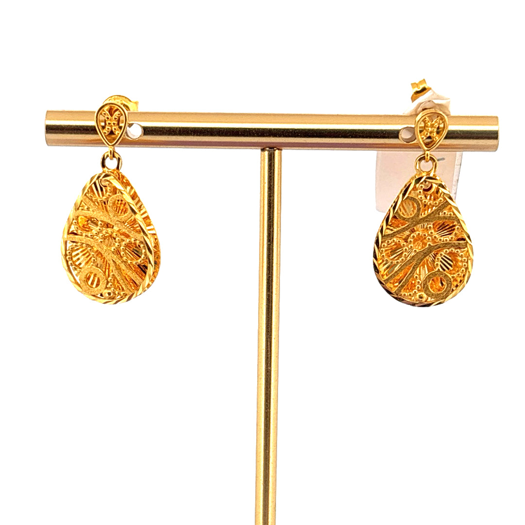 Earrings wt 6.71