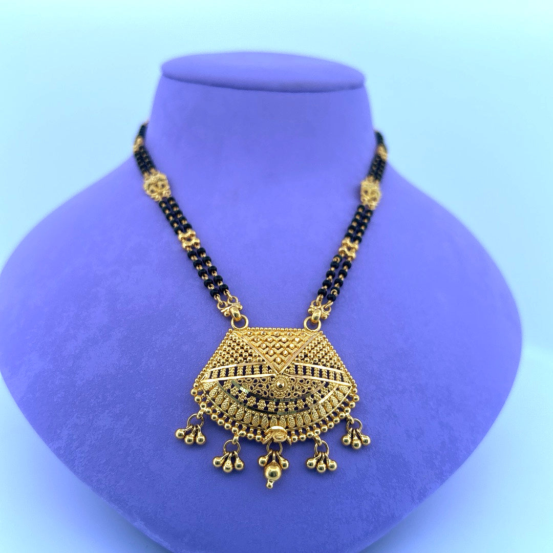Gold mangalsutra wt 21.11