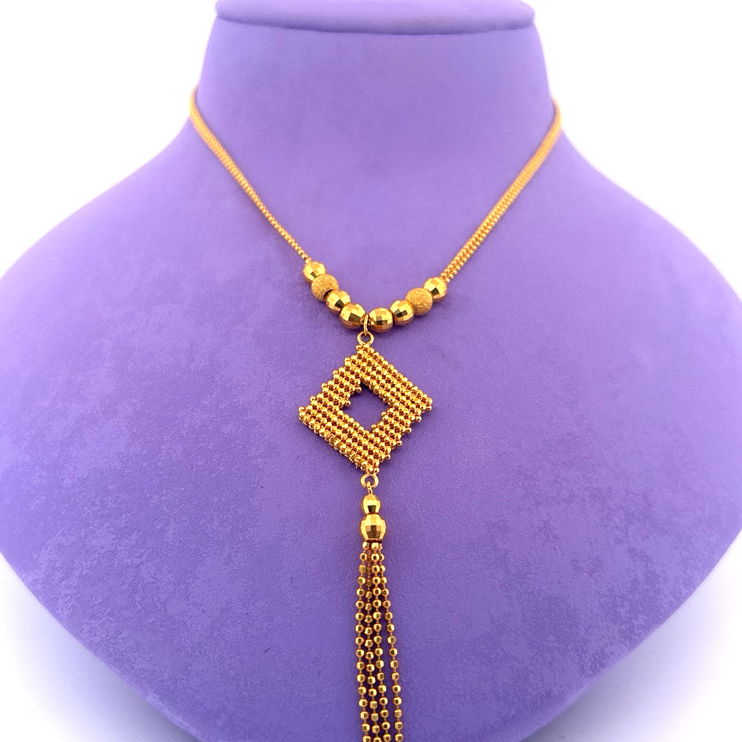 Gold chain wt 9.14