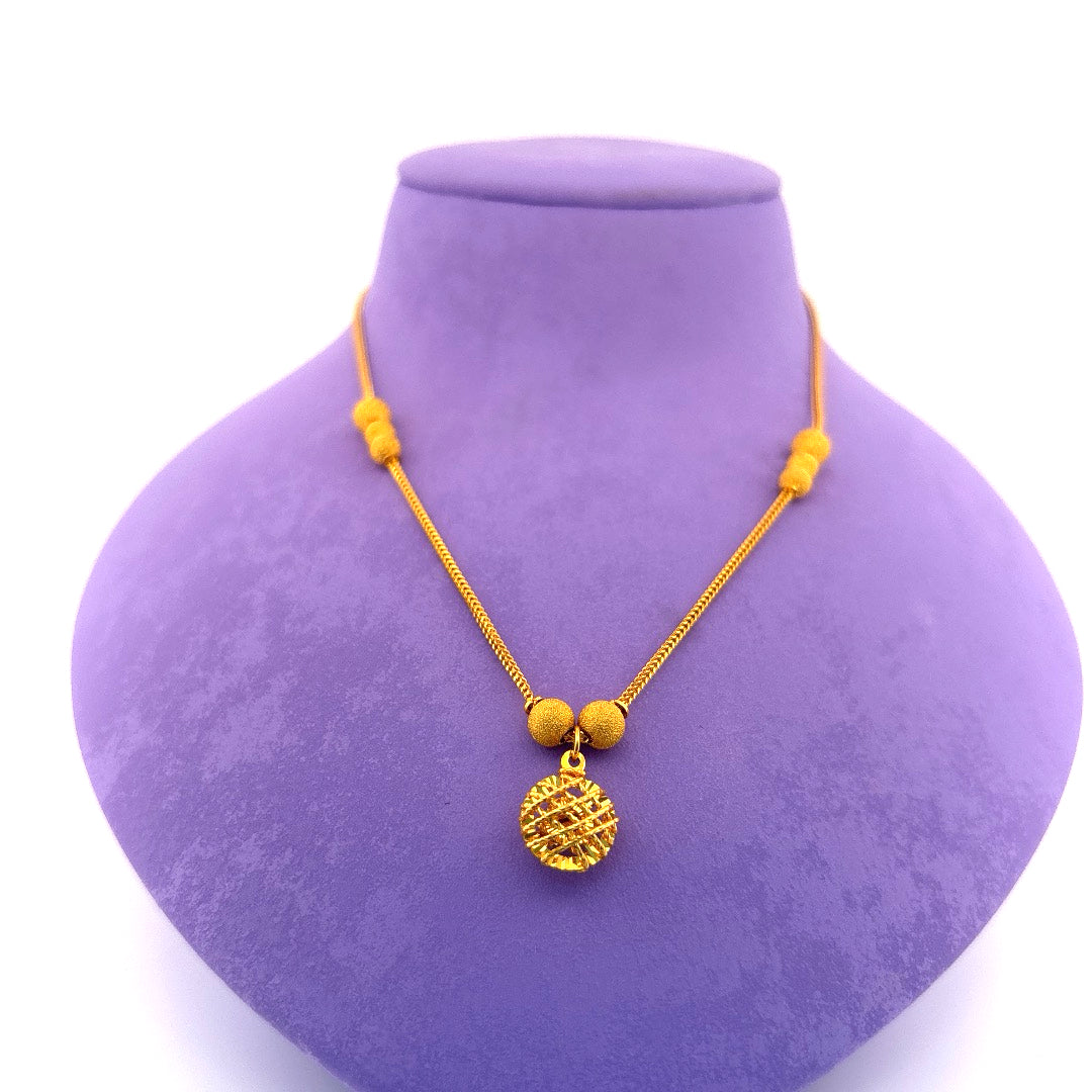 Gold chain wt 8.32