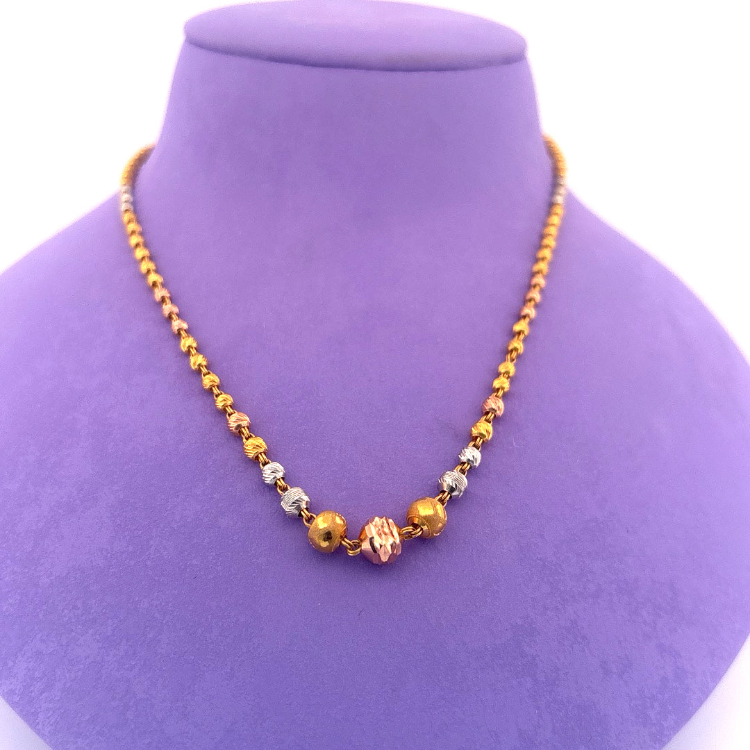 Gold chain wt 9.70