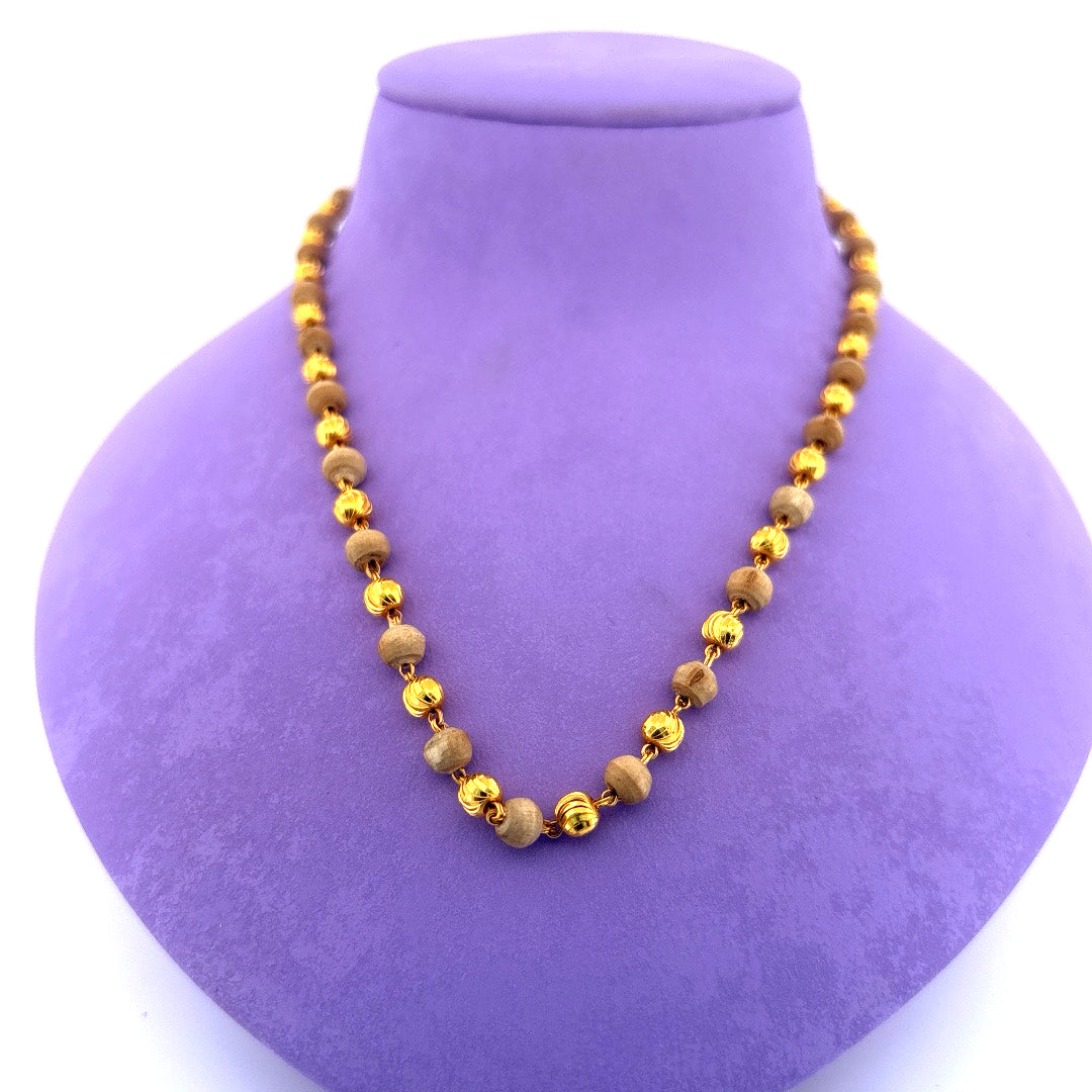 Gold chain wt 19.5