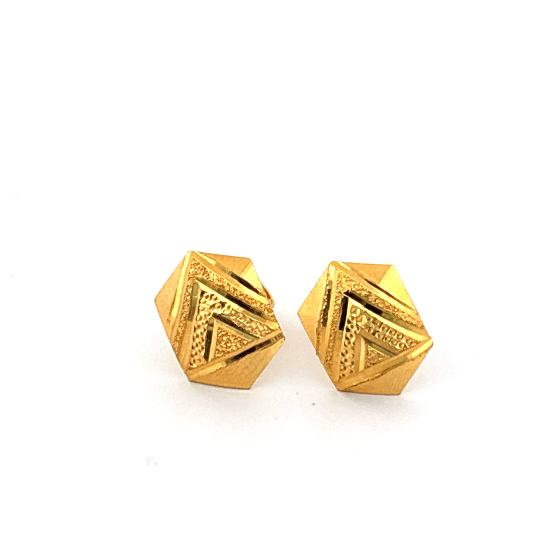 Gold studs wt 1.5g