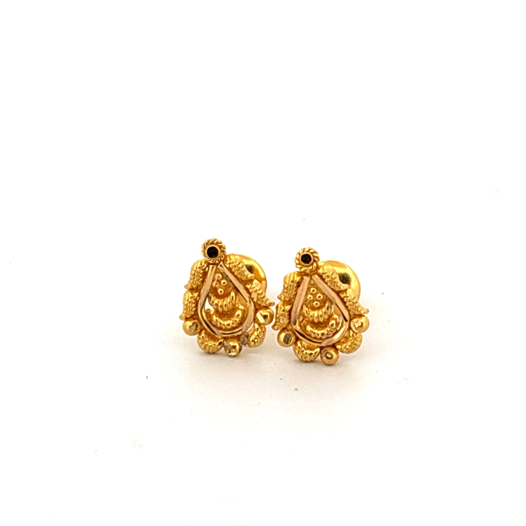 Gold studs wt 1.5