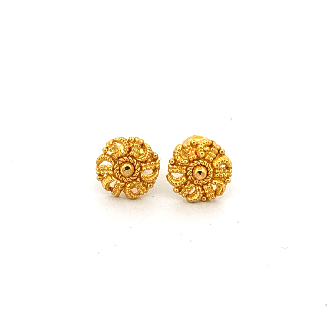 Gold studs wt 1.7