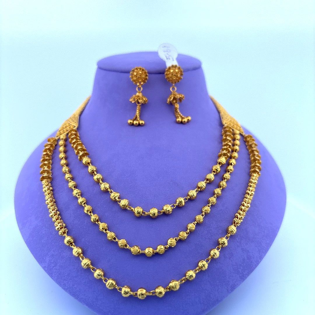 Layered gold chain set wt 39.3