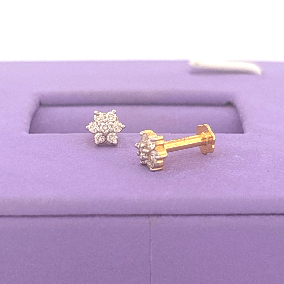 Diamond studs wt 1g