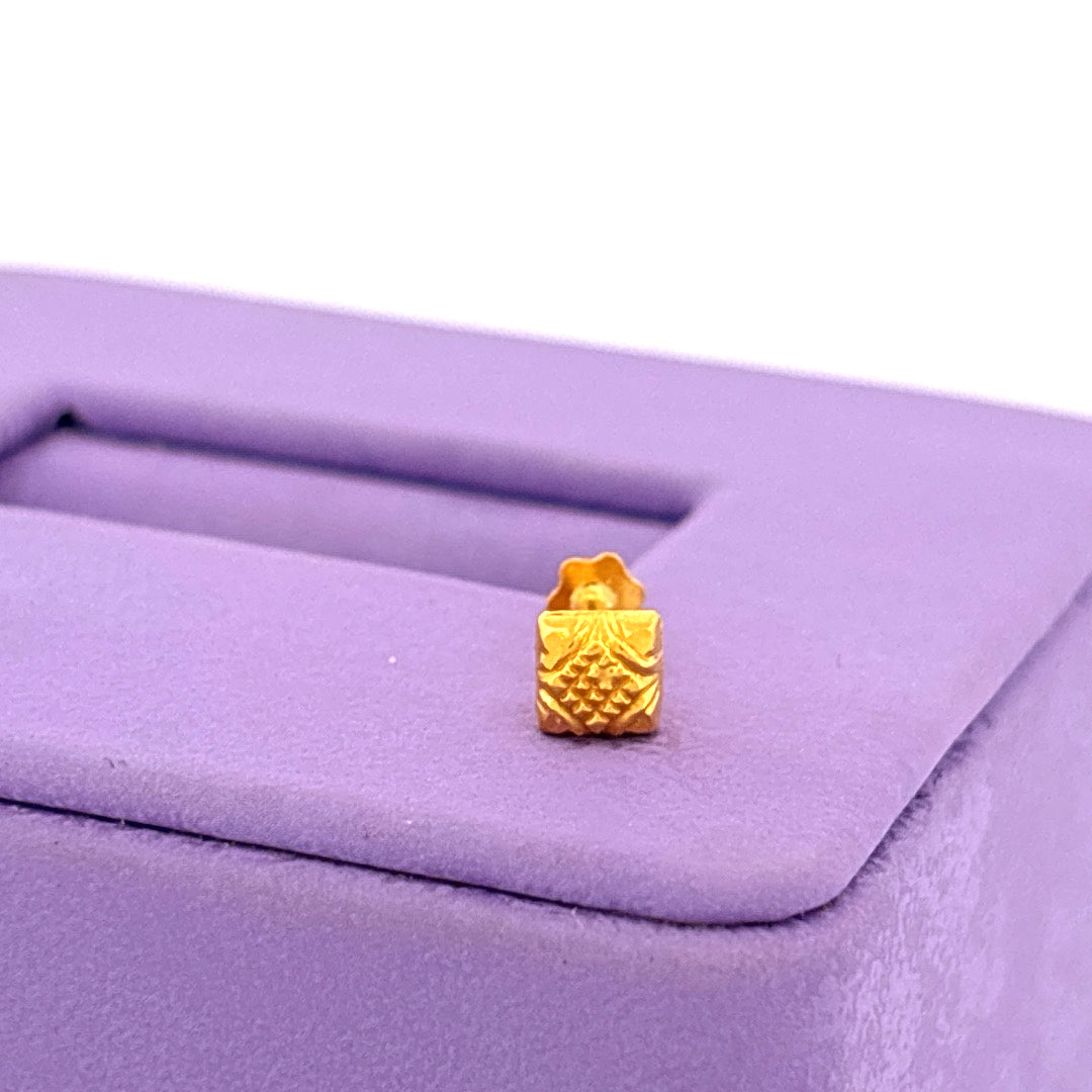 Square nose pin