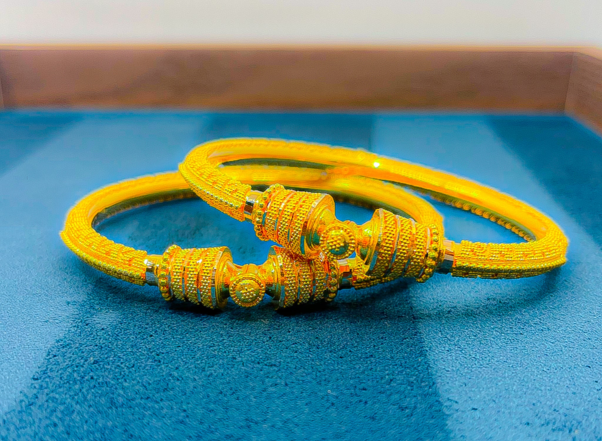 22k Gold bangal 42.54 g 2PCS