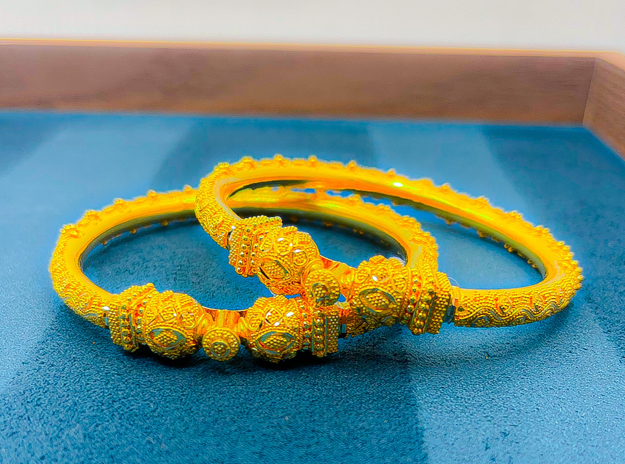 22k Gold bangal 41.28 g 2PCS