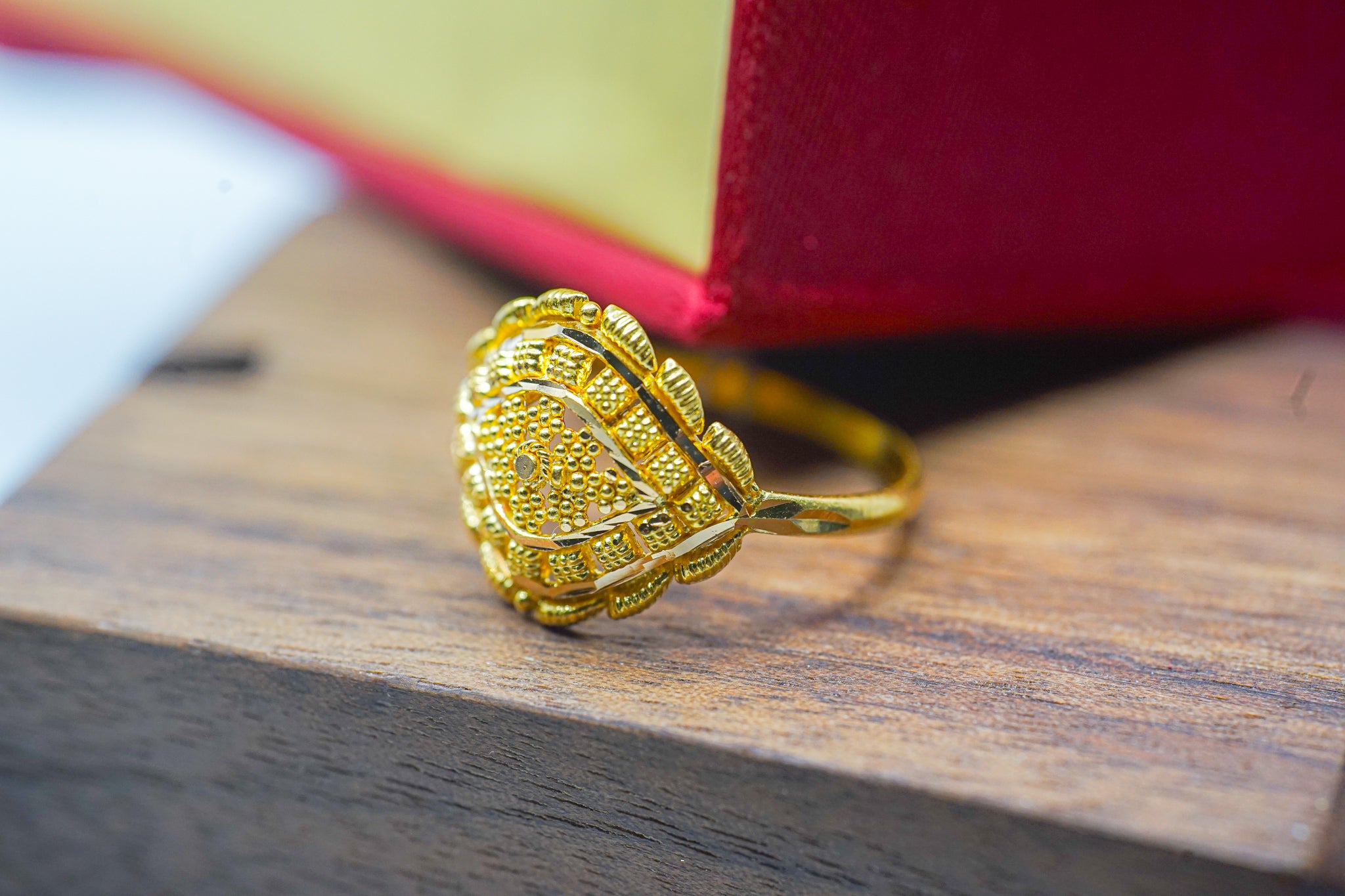 22k Gold Ring 2.84 g