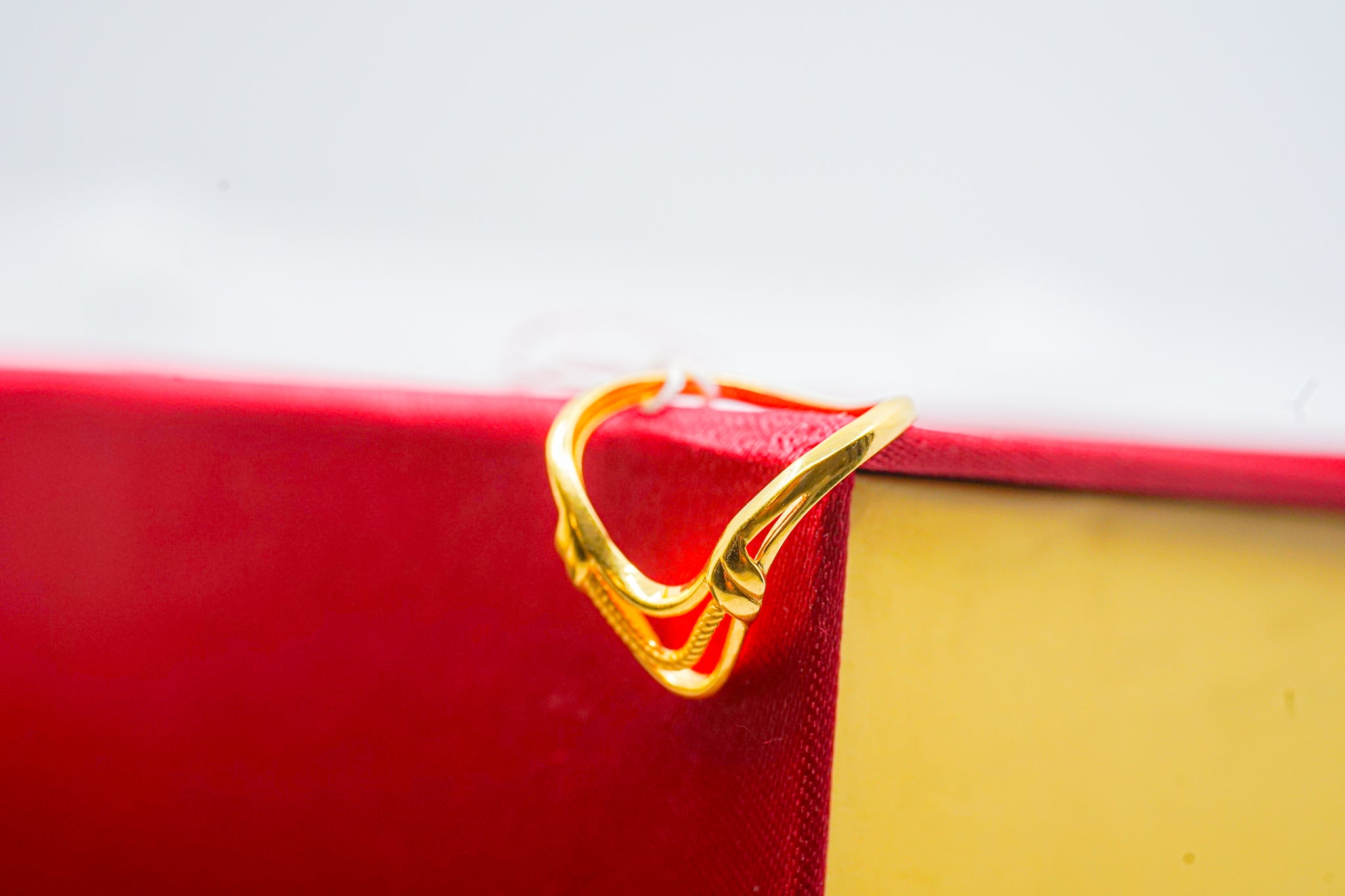 22k Gold Ring 2.39 g