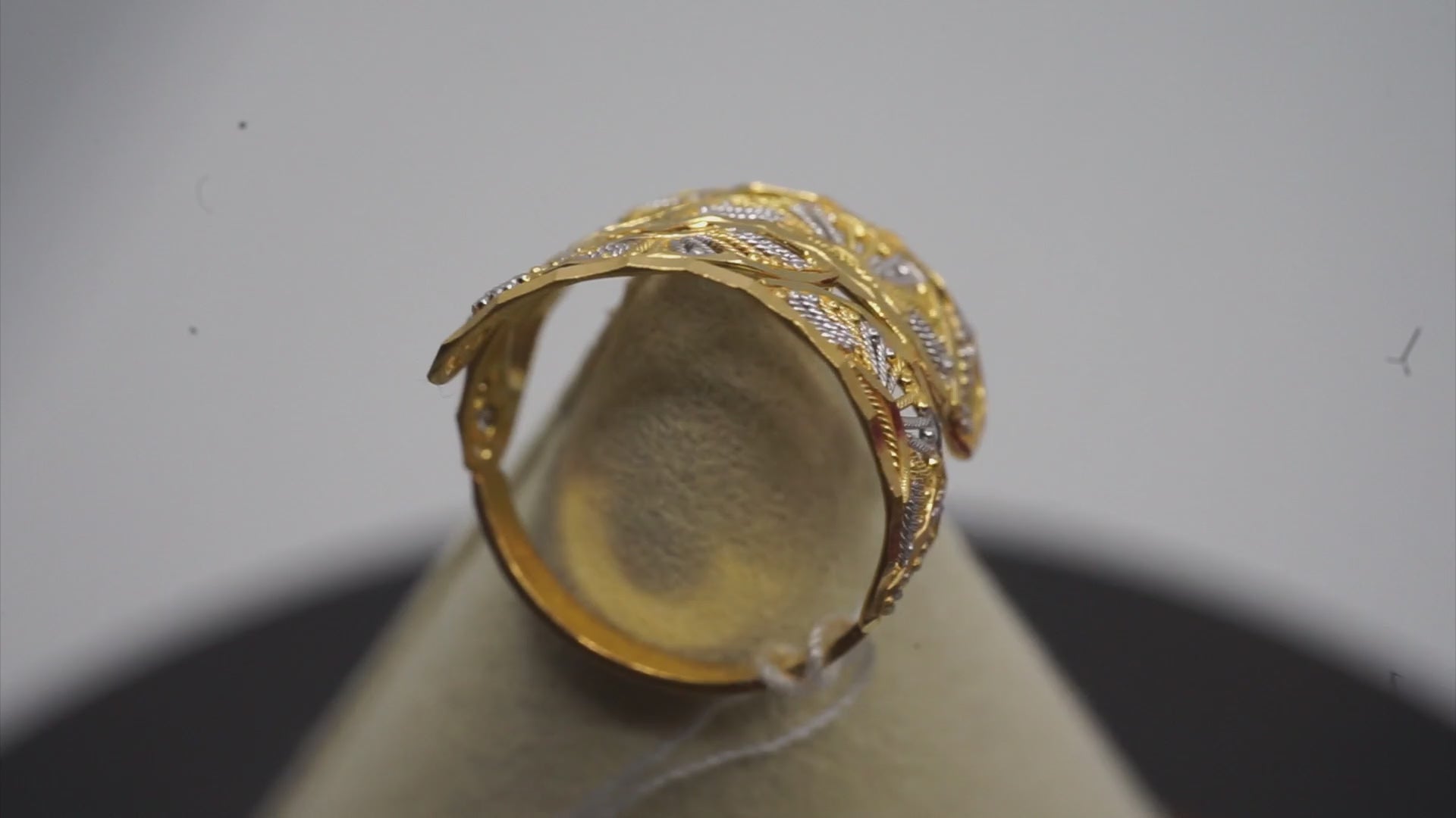 22k Gold Ring 3.04 g