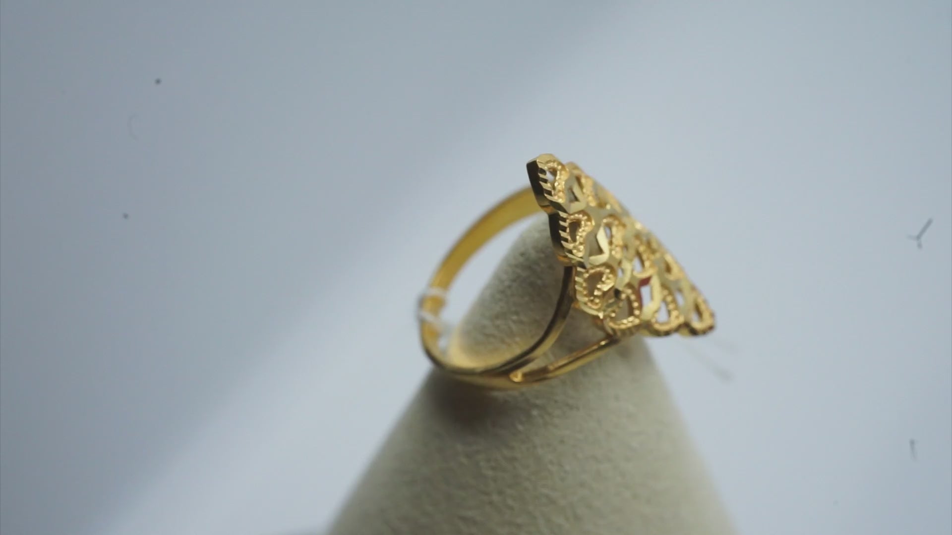 22k Gold Ring 2.74 g