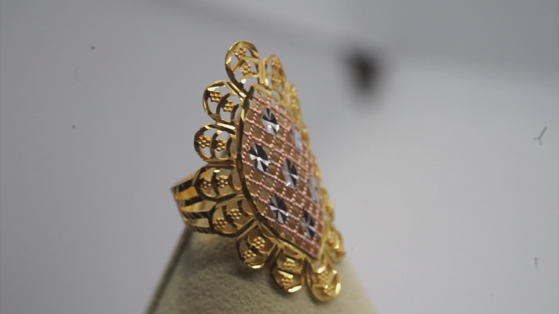 22k Gold Ring 3.92 g