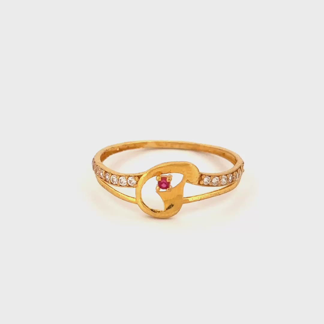 22K Gold Designer Ring wt 0.96