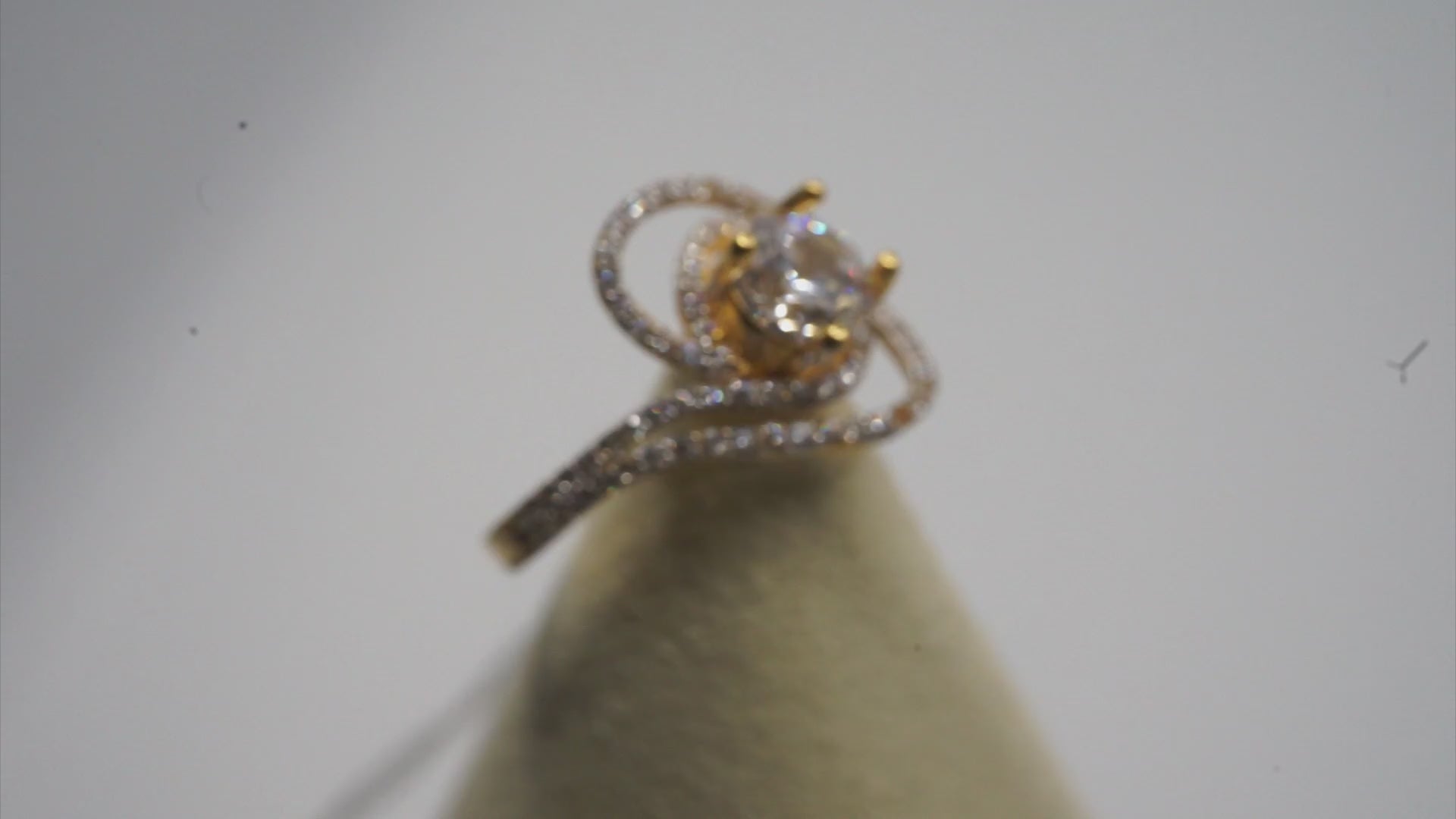 22k Gold Ring 3.17 g