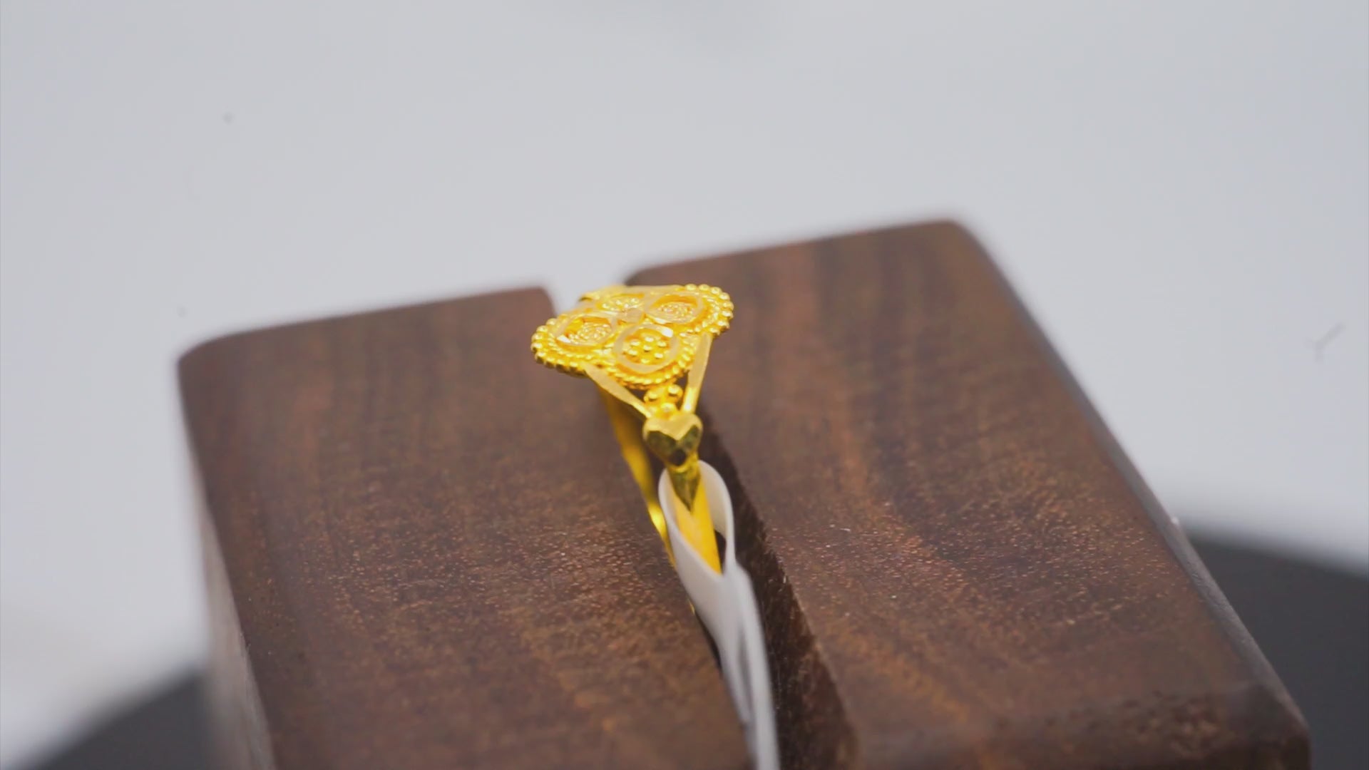Gold Ring 22k 1.09g