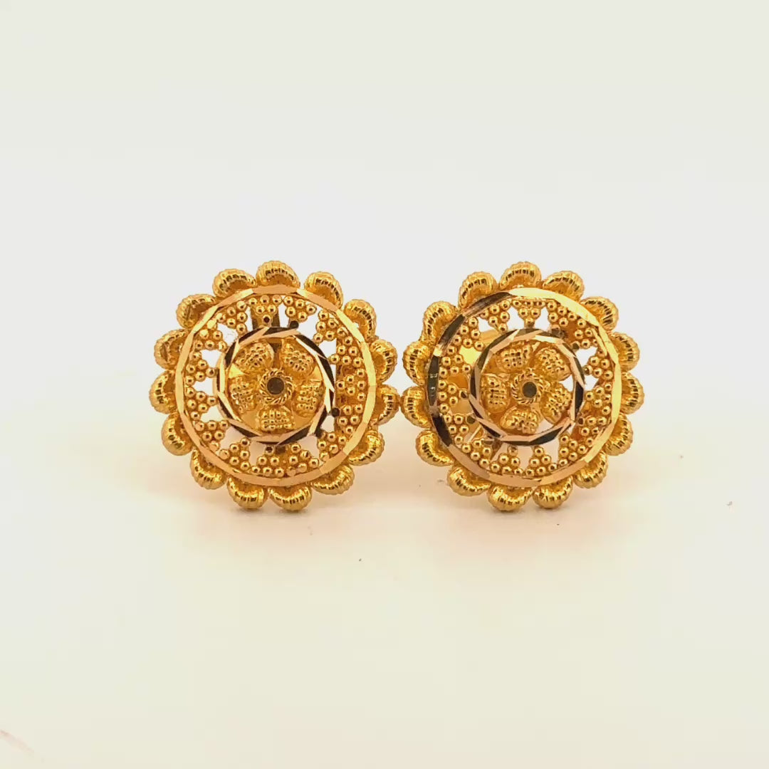 Studs wt. 3.93