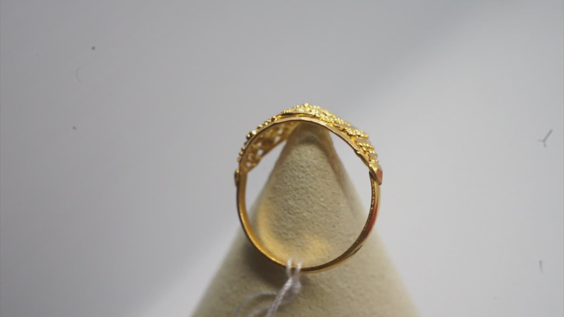 22k Gold Ring 2.66 g