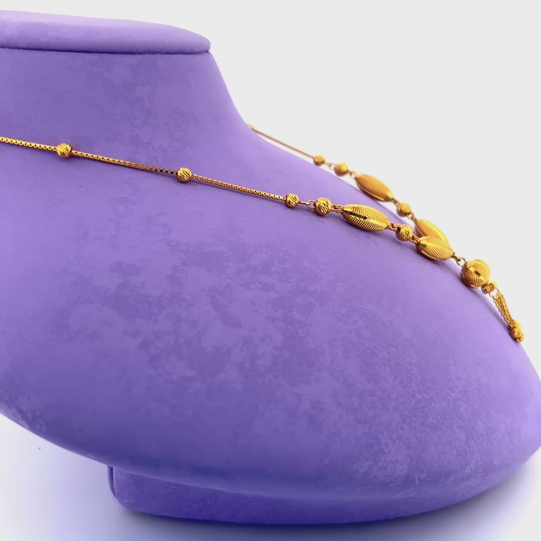 Gold chain wt 10.37