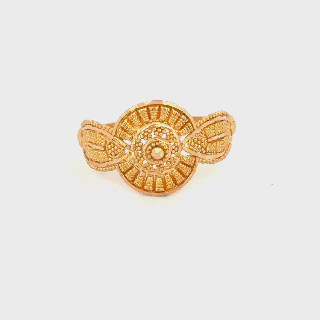 22K Gold Traditional Ring wt 2.45 g